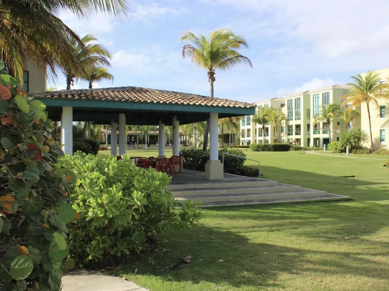 Aquatika Beach Resort & Waterpark Loiza Apartment